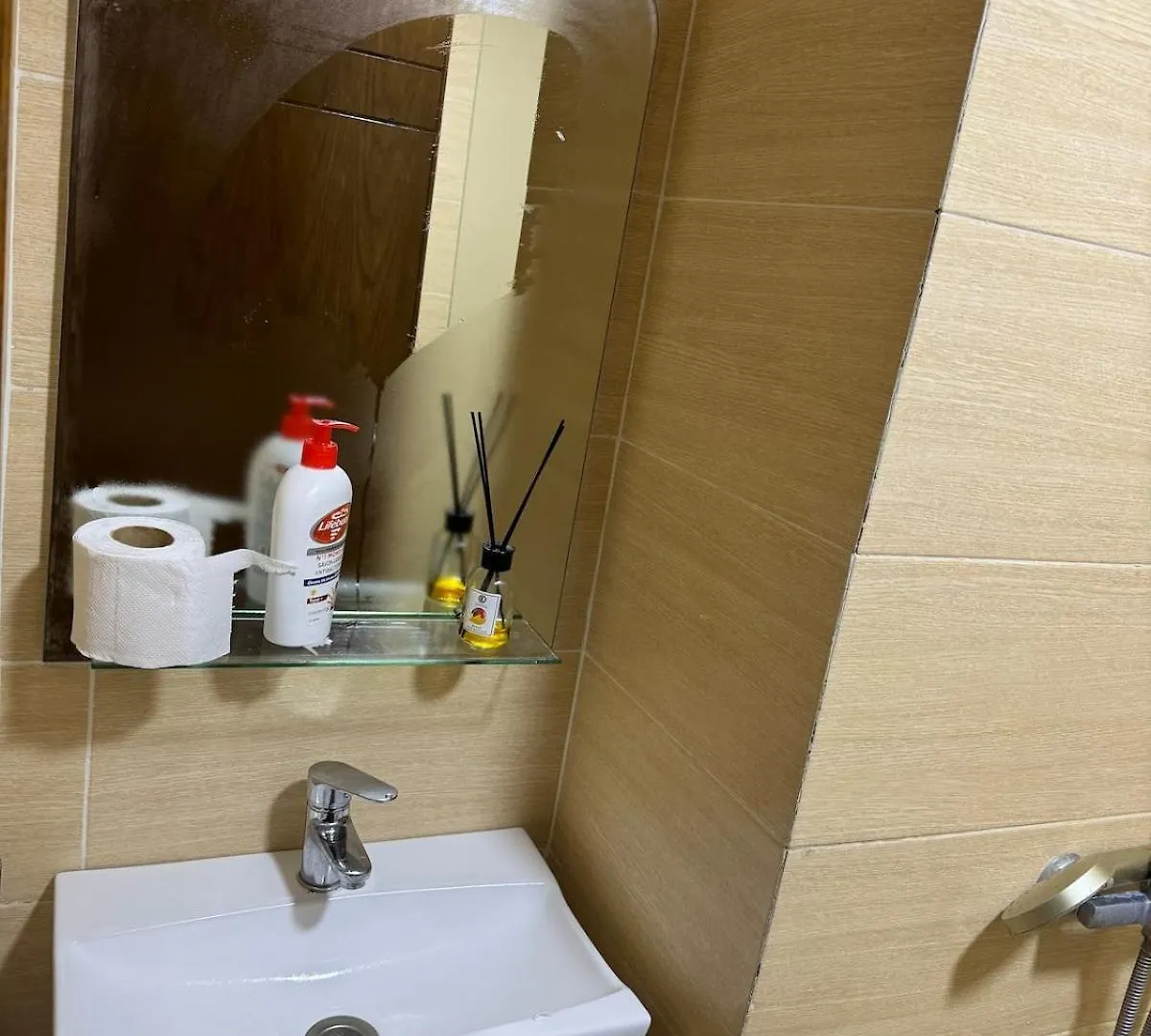 Chic And Comfortable Air-Conditioned Apartment Fes